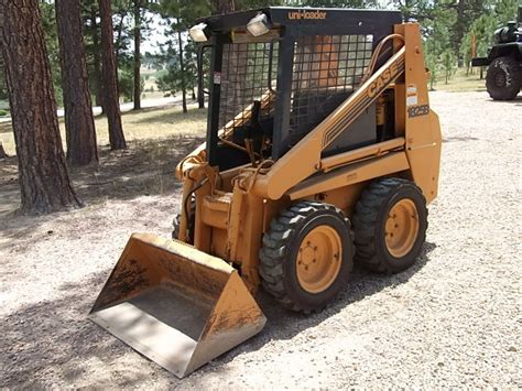 case 1825 loader specs